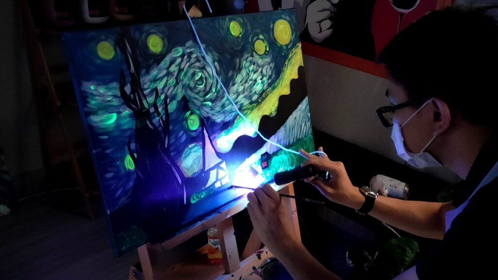 This Christmas in Malaysia, try the Painting Glow in the Dark experience