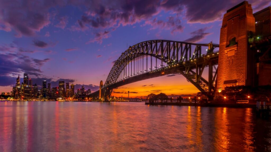 There's something about the way the sunlight reflects off the bay in Sydney