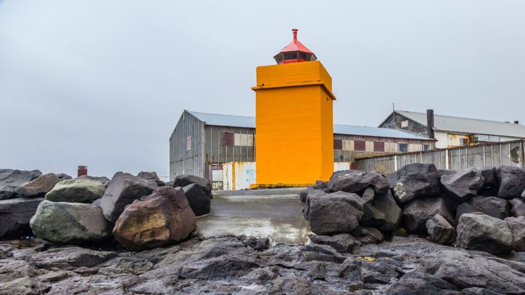 Rough it out as a nature lover in Reykjanesbær in Iceland 