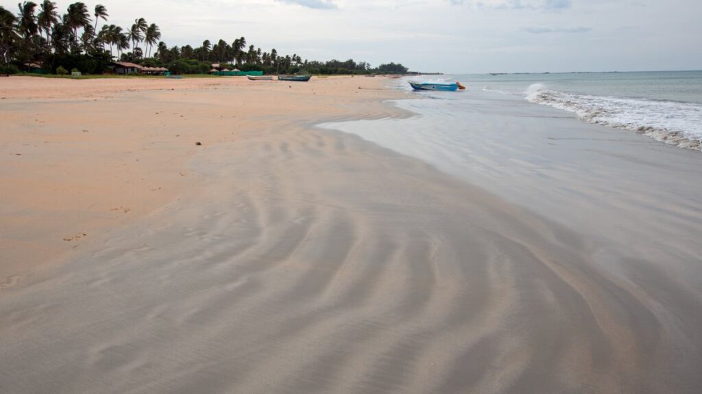 Nilaveli Beach has miles of untouched beauty and makes our list of the best beaches in Sri Lanka