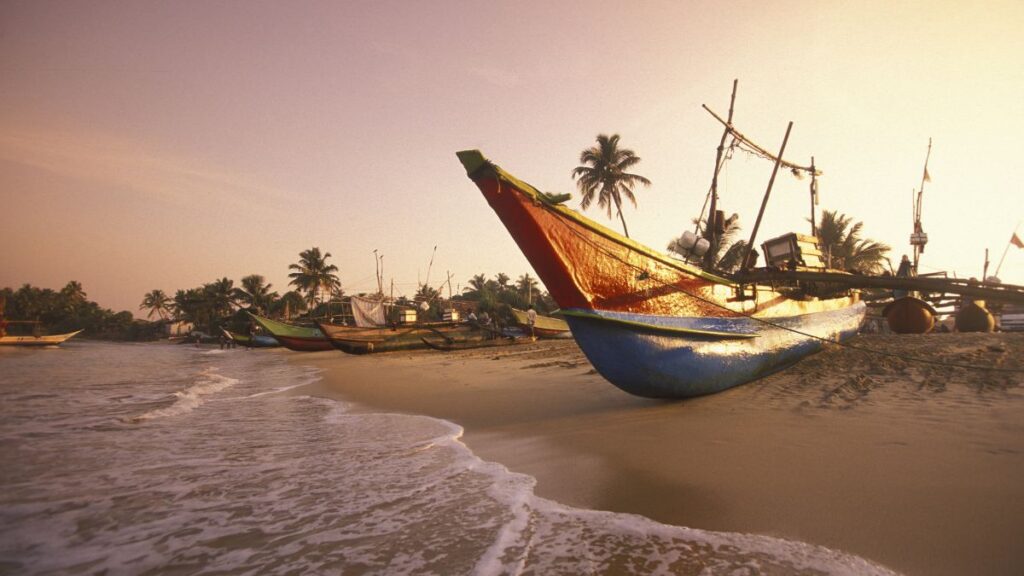 When thinking of the best beaches in Sri Lanka to party, you have to visit Hikkaduwa