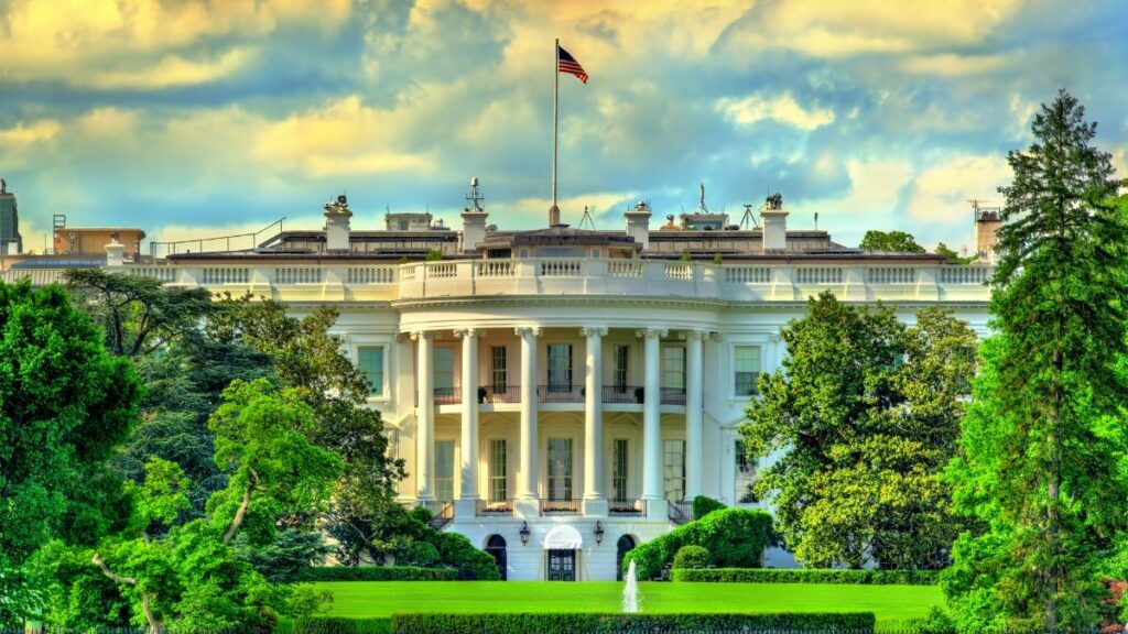 Checkout the nation's capital and see the famous White House