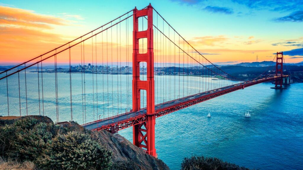 When you think of US cities to visit, make sure to add the bustling San Francisco to the list
