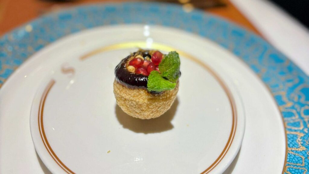 A delicious amuse-bouche to start the SanSara experience