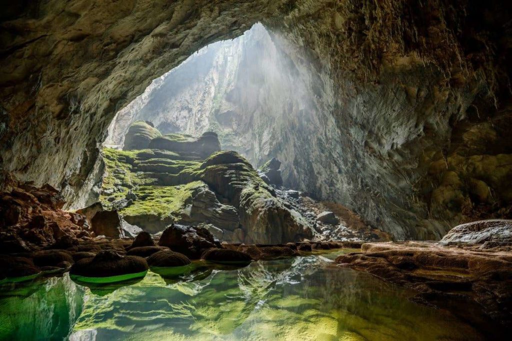 7 natural wonders of the world, Son Doong Cave, Vietnam