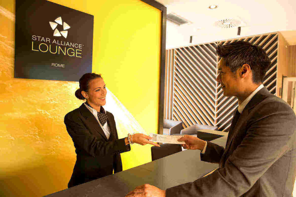 Star Alliance membership can provide access too airport lounges