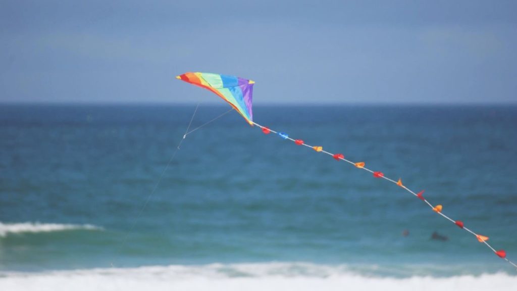Beach packing list, entertainment such as kites