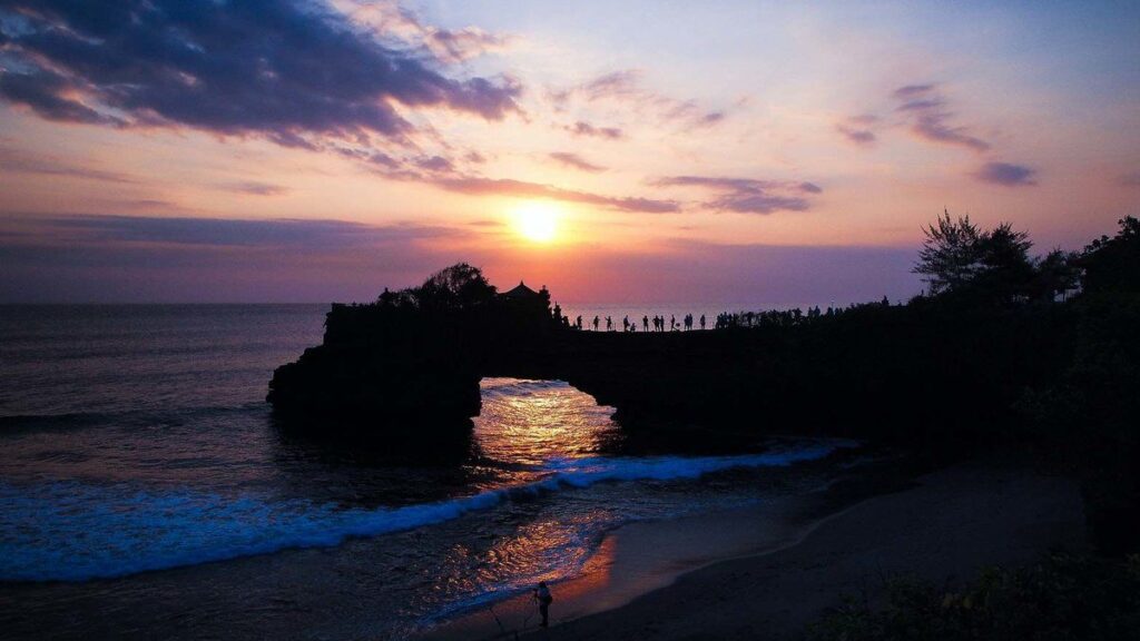 Places to go for Christmas, sunset over the sea in Bali