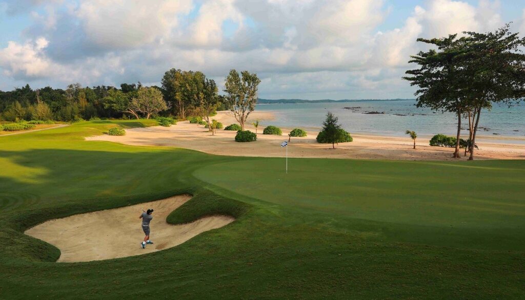 Malaysia staycation, Desaru Coast golf course