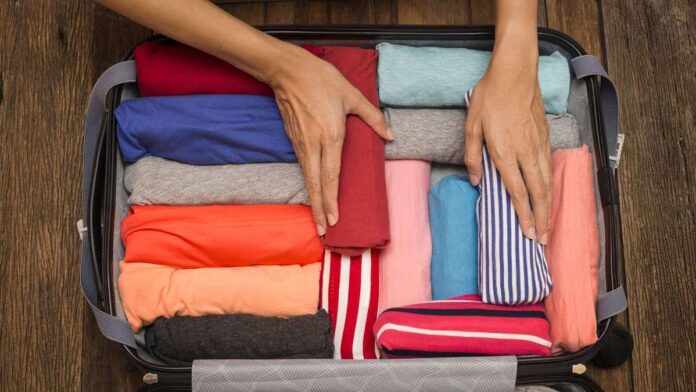 Roll ranger, how to roll clothes for packing