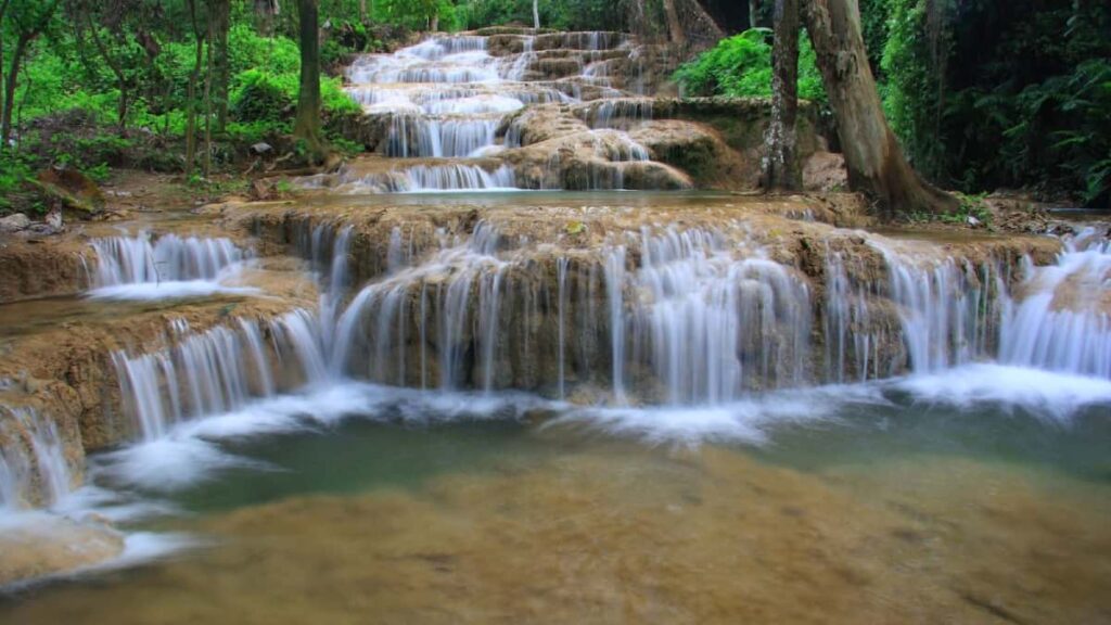 Thailand hidden gems, waterfalls in Lampang