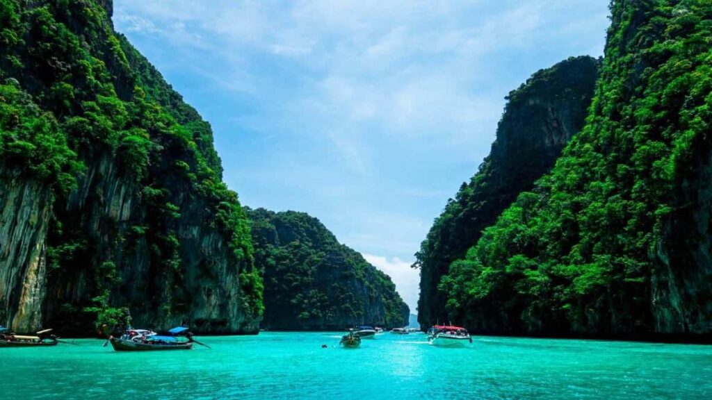 Island-hopping in Phuket