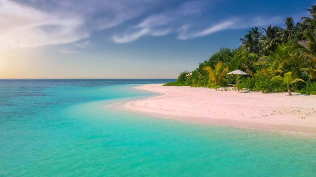 Most beautiful beaches in the world, Pink Sand Beach, Bahamas