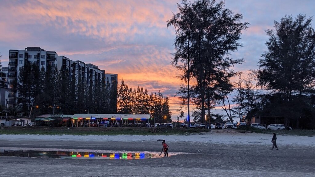 The sunset in Teluk Cempedak