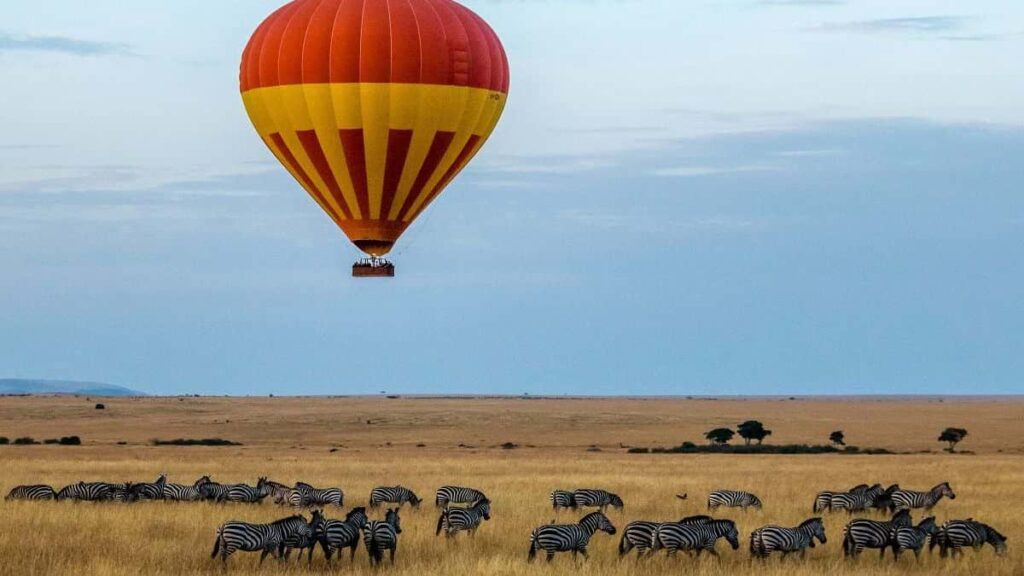 Where is hot in February? Kenya