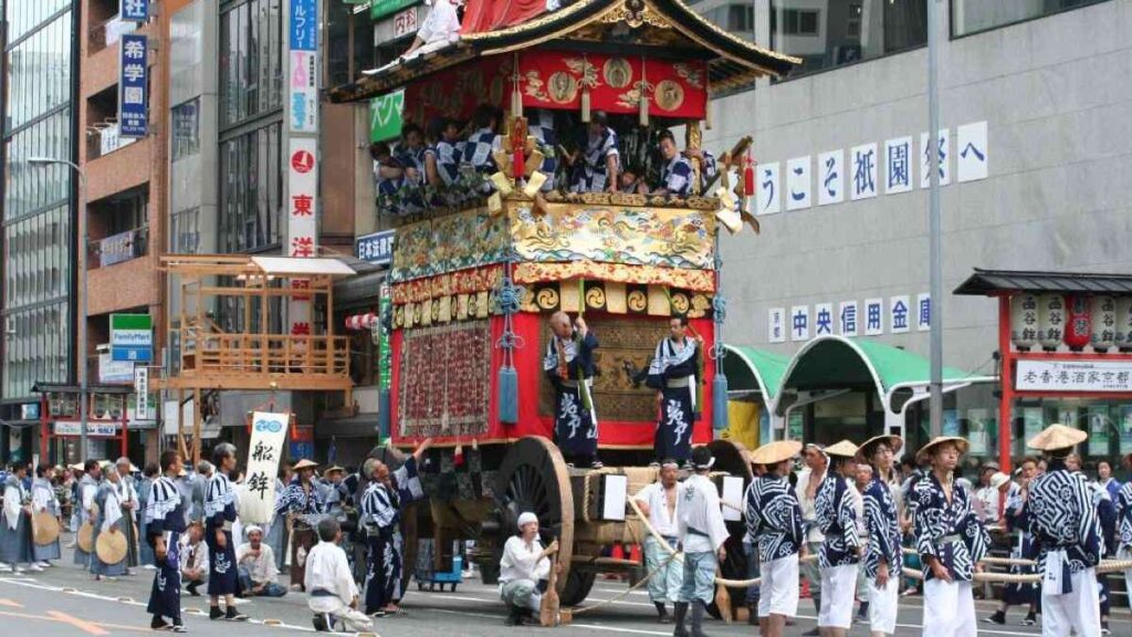 Best time to travel to Japan, Summer