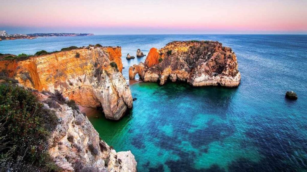 Where is hot in October, Algarve, Portugal