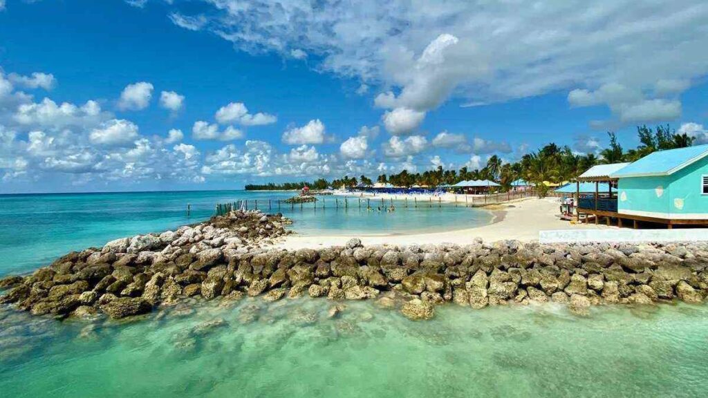 Where to travel in July, Bahamas, Caribbean