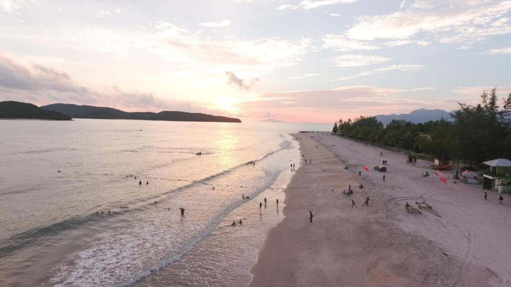 Beaches in Malaysia, Pantai Cenang
