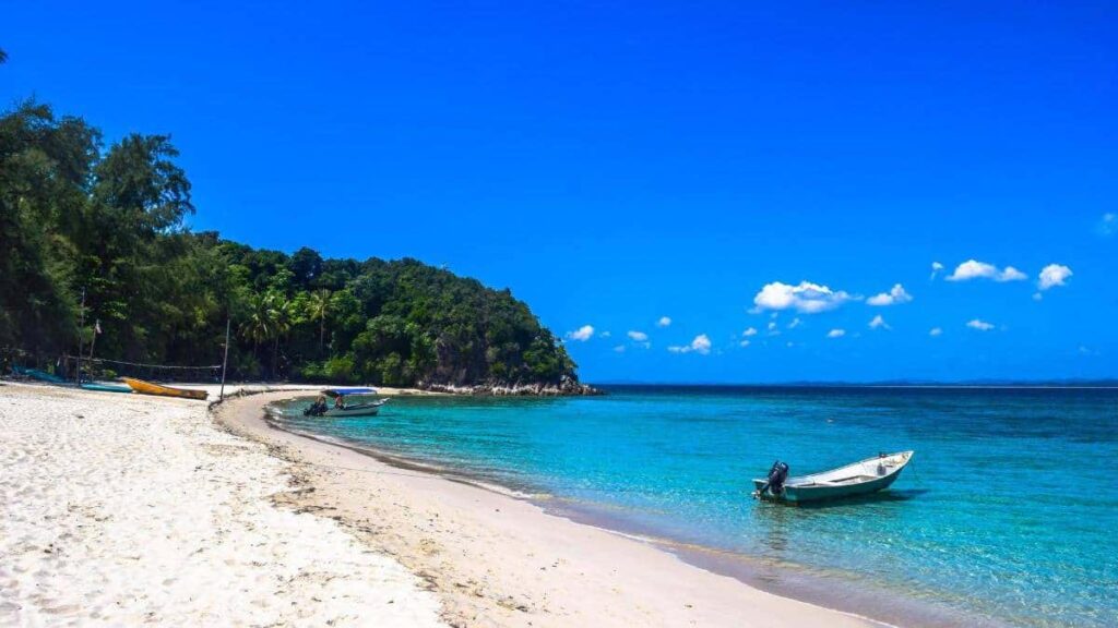 Malaysia beaches, Kapas Island