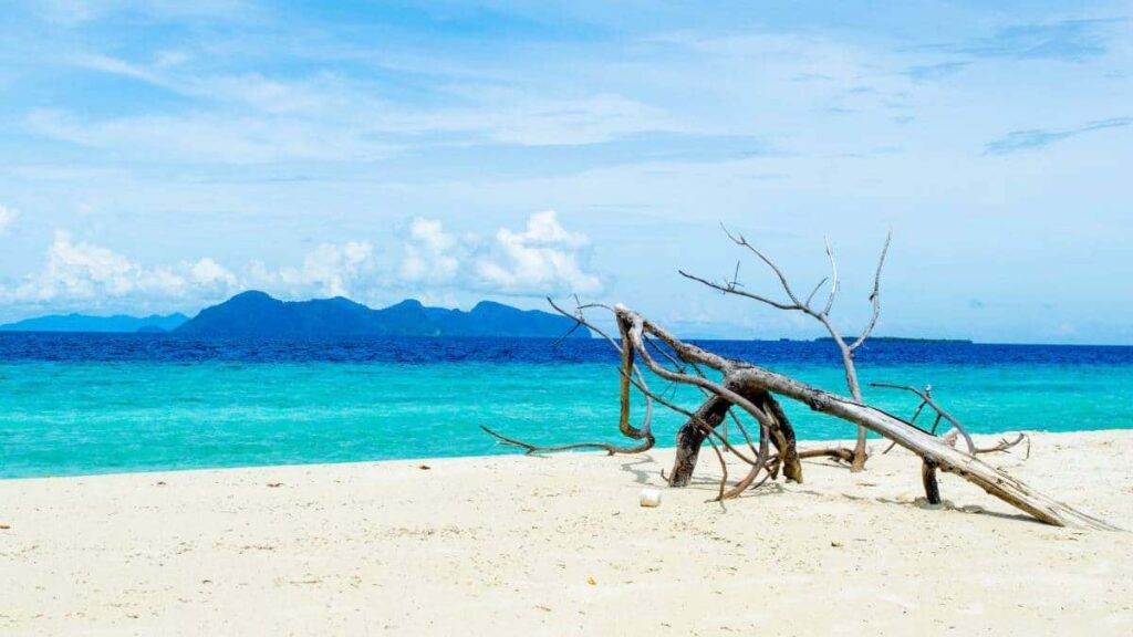 Malaysia beaches, Mataking Island