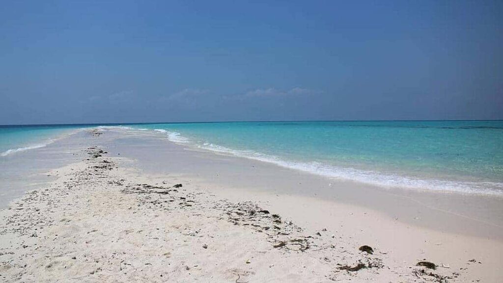 Tourist spots in the Philippines, Bonbon Beach