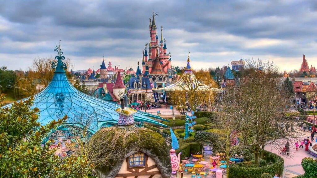Best amusement park in the world, Disneyland Paris, France