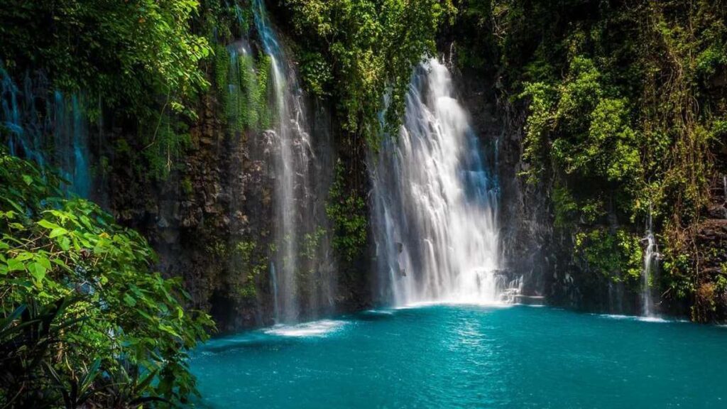 Biggest waterfall in the world, Tinago Falls, Philippines