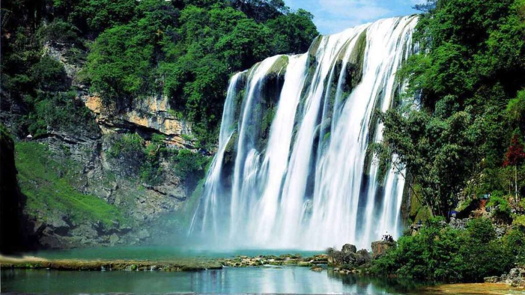 Largest waterfall in the world, Huangguoshu, China