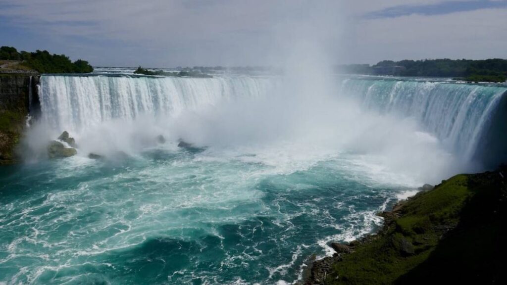 Largest waterfall in the world, Niagara Falls, Canada