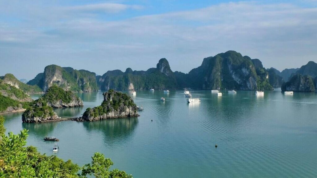 Ha Long Bay most beautiful landscapes in the world