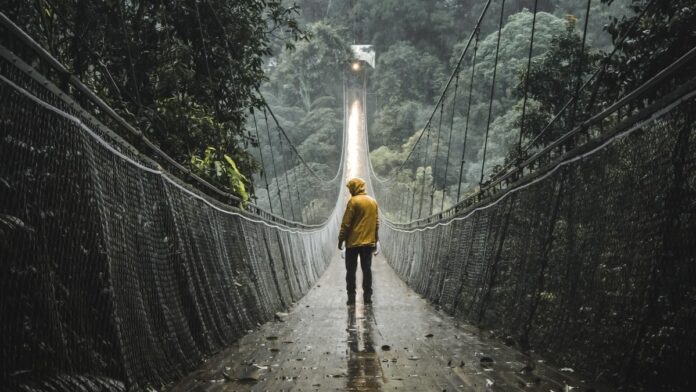 The most dangerous bridges in the world