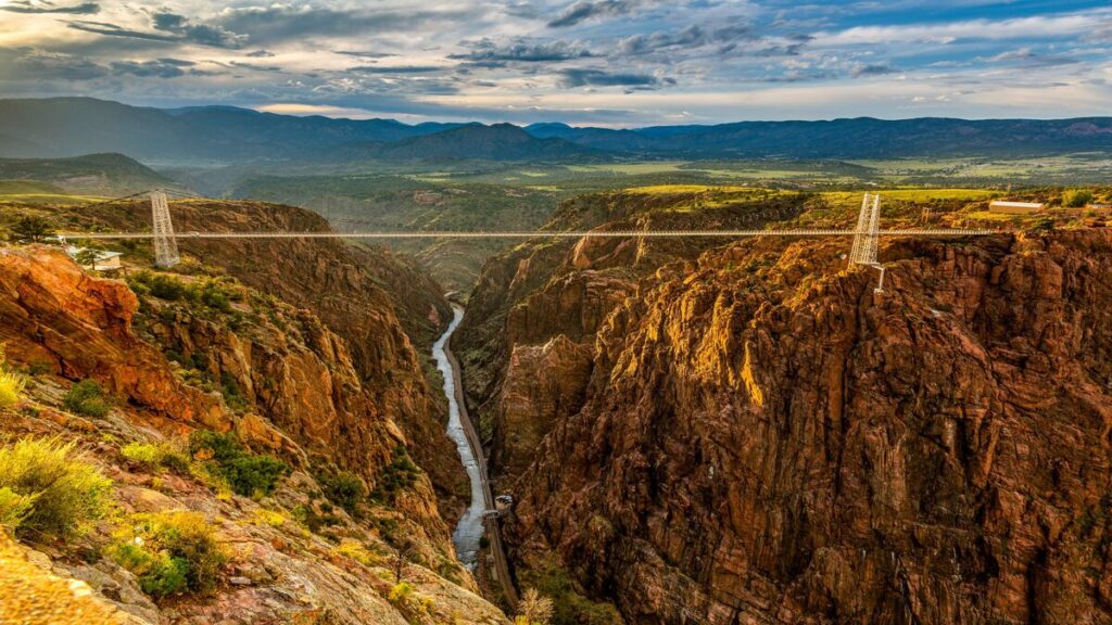 The most dangerous bridges in the world, Royal Gorge Bridge