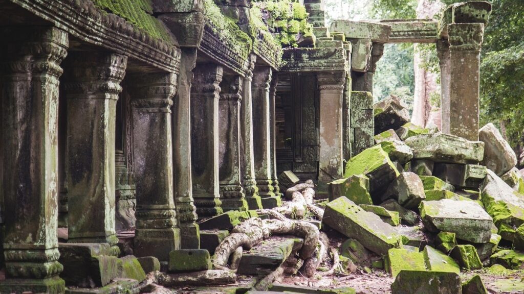 Ta Prohm Temple, abandoned places in the world