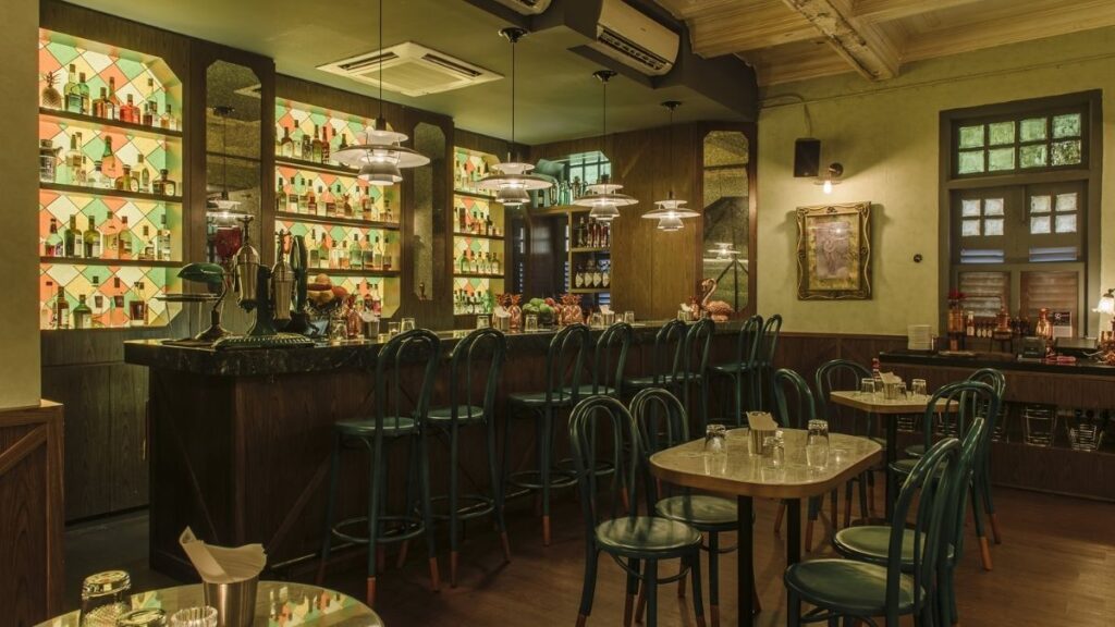 Best cocktail bars in Singapore - Gibson bar