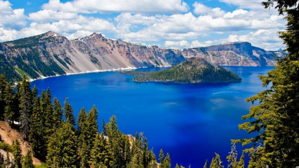 Best places to visit in USA by month, Crater Lake