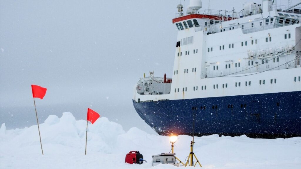 how to travel to antarctica - cruise ship