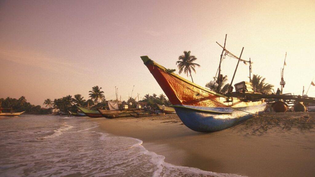 Best time to travel to Sri Lanka - beaches and fishing boats