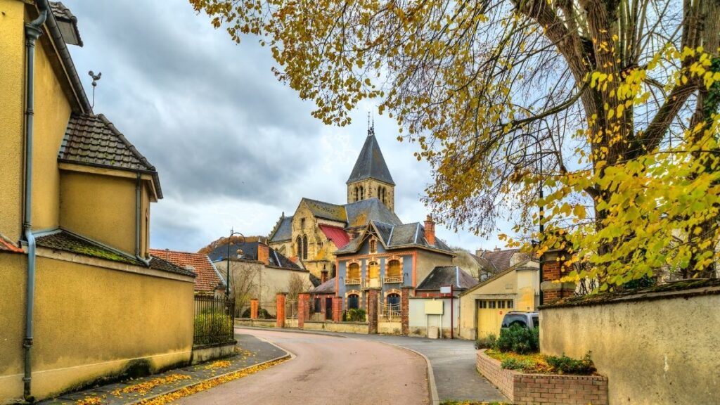 honeymoon destinations Eparney Village France