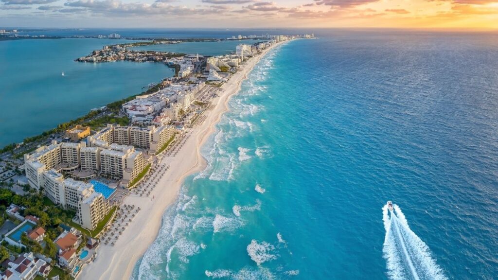 honeymoon destinations - Mexico Cancun