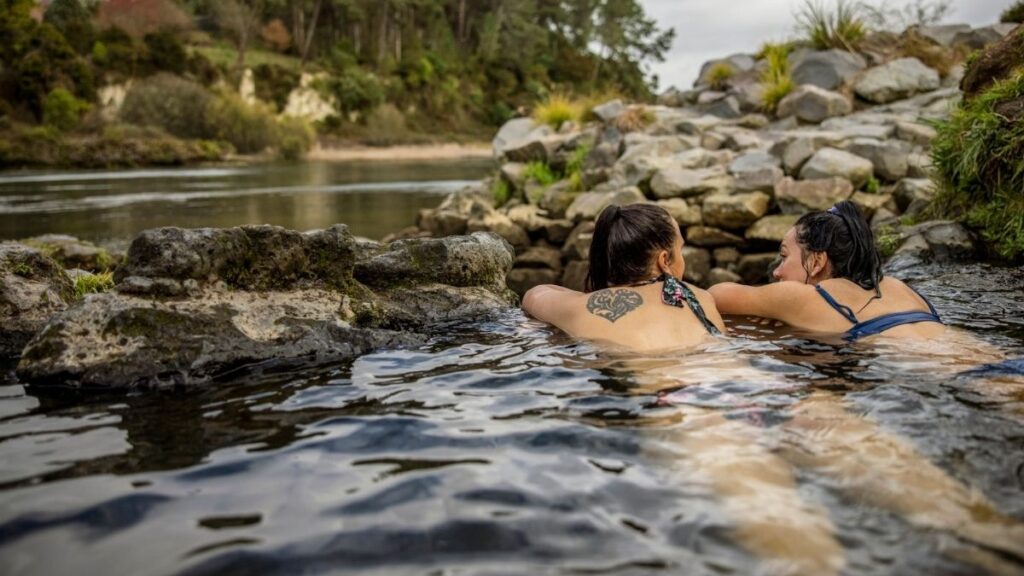 New Zealand in Winter - hot springs