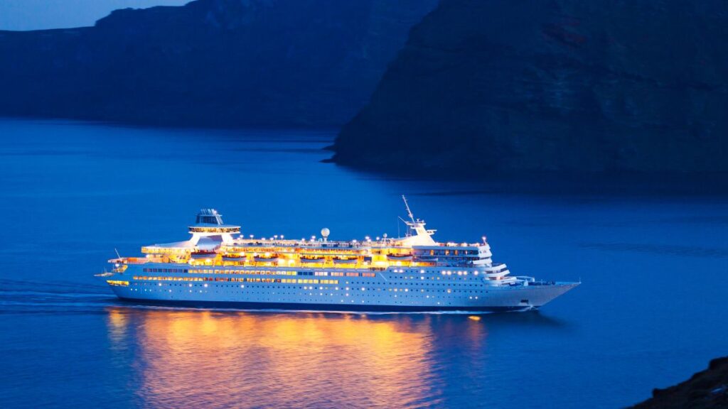 Norwegian Cruise Line - cruise liner
