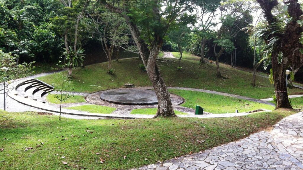 Hiking in Singapore - Clementi Woods