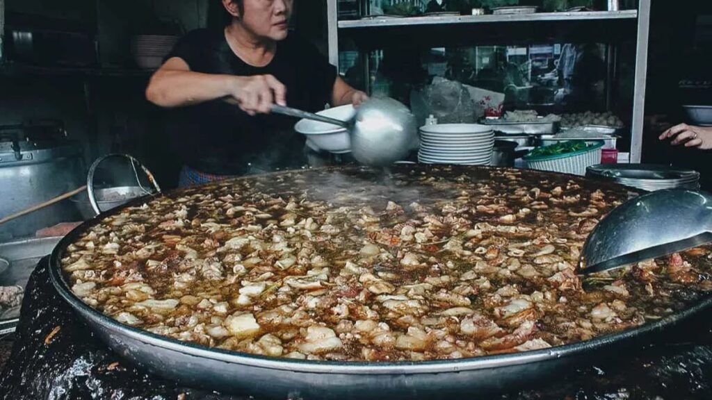 Thai local food - Wattana Panich