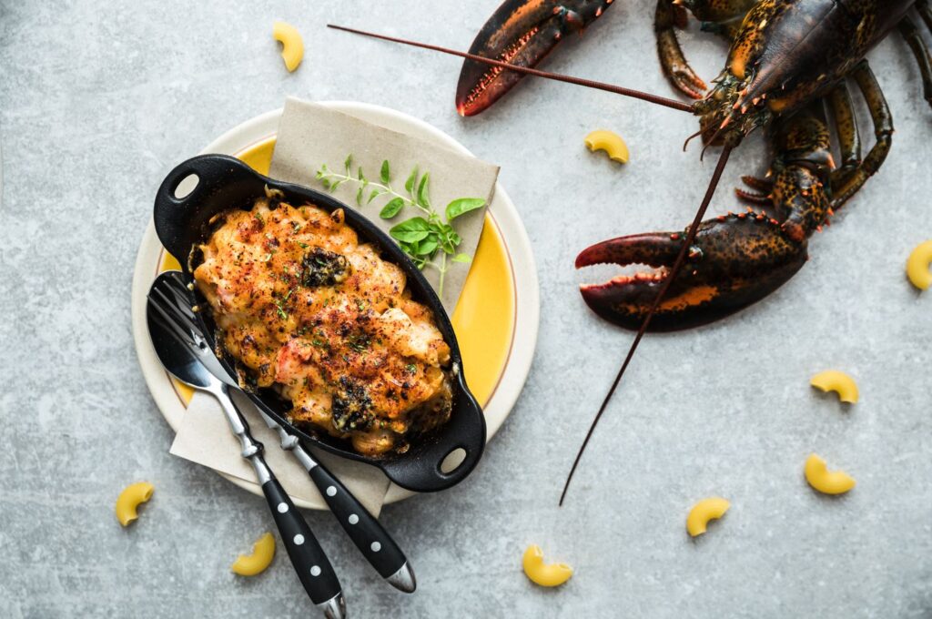Enjoy the Lobster Mac and cheese at Alley on 25 during F1 Singapore