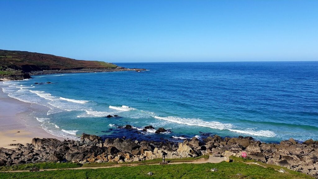 Here is the view you can expect when taking the Atlantic Highway from Devon to Cornwall for your UK road trips