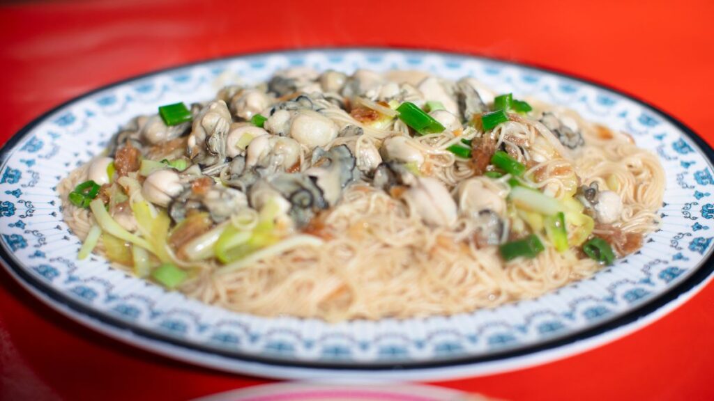 Taiwan food is perfectly embodied by their vermicelli noodles with oysters