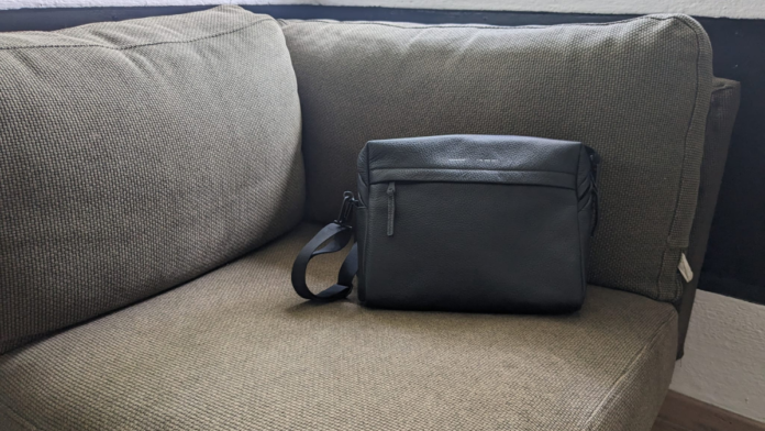 Travel Wanderlust reviews GRAMS28 154 City Pack