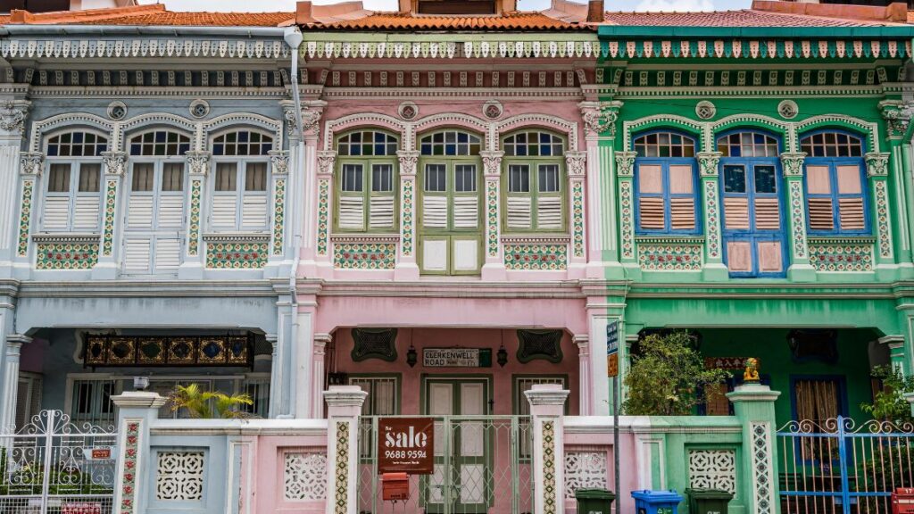 What to expect from Singapore - you may not realize how colourful Singapore's old housing used to be