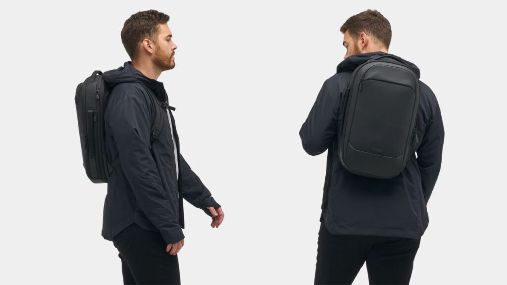The Nomatic Navigator Backpack is one of the best travel gifts for dads